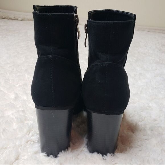 Wet Seal Black Vegan Chunky Heel Booties - Picture 6 of 8